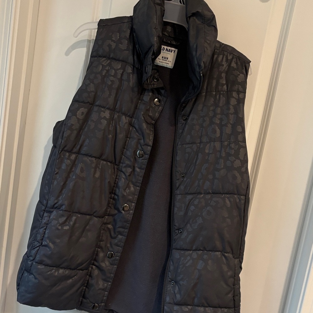 Old Navy Charcoal Patterned leopard Puffer Vest